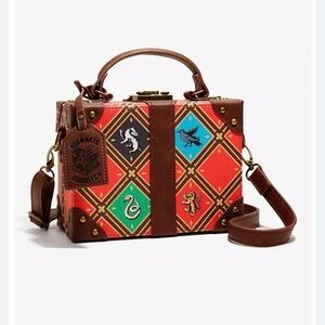 Harry Potter Hogwarts Purse Box Handbag Boxlunch Quidditch Trunk Bag Brand New